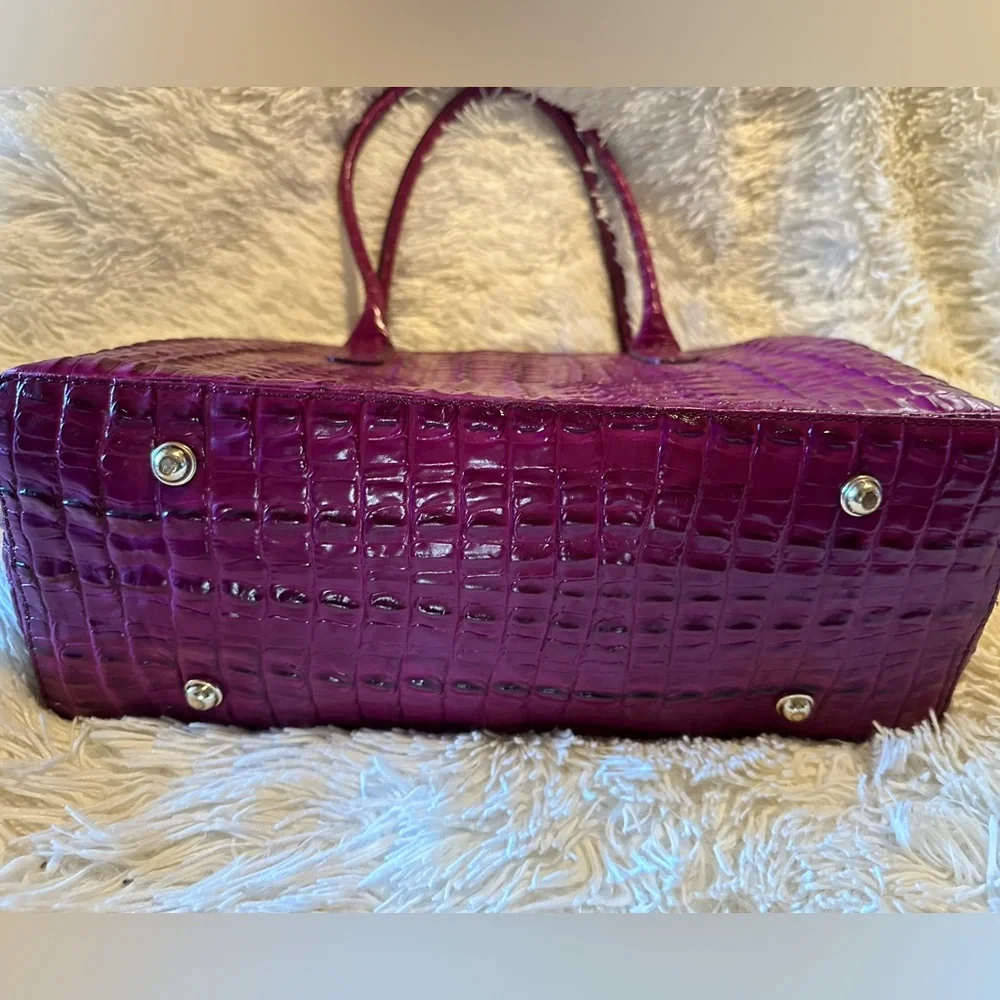Brahmin pink crocodile expandable shoulder bag tote - Picture 8 of 12
